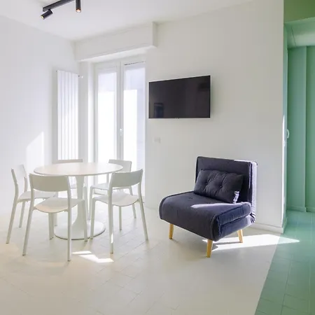 San Siro Blue Flat Lejlighed
