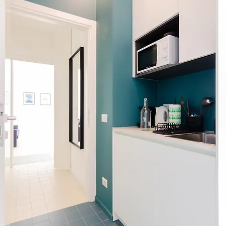 San Siro Blue Flat *